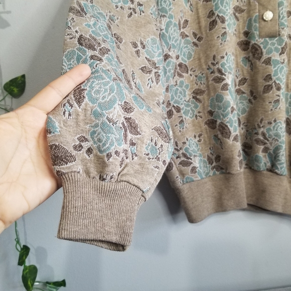 Season Ticket Vintage Henley Pullover Floral Retro Swearshirt SM Chic Bu… - Picture 6 of 13